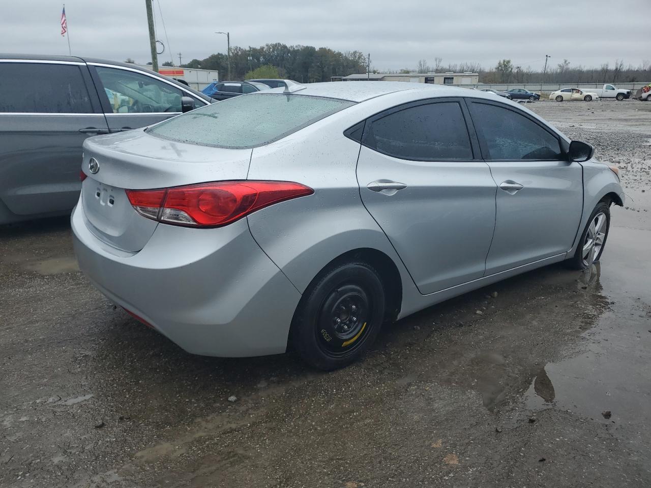 Image 3 of 2013 HYUNDAI ELANTRA GLS 2013 with VIN 5NPDH4AE1DH371950