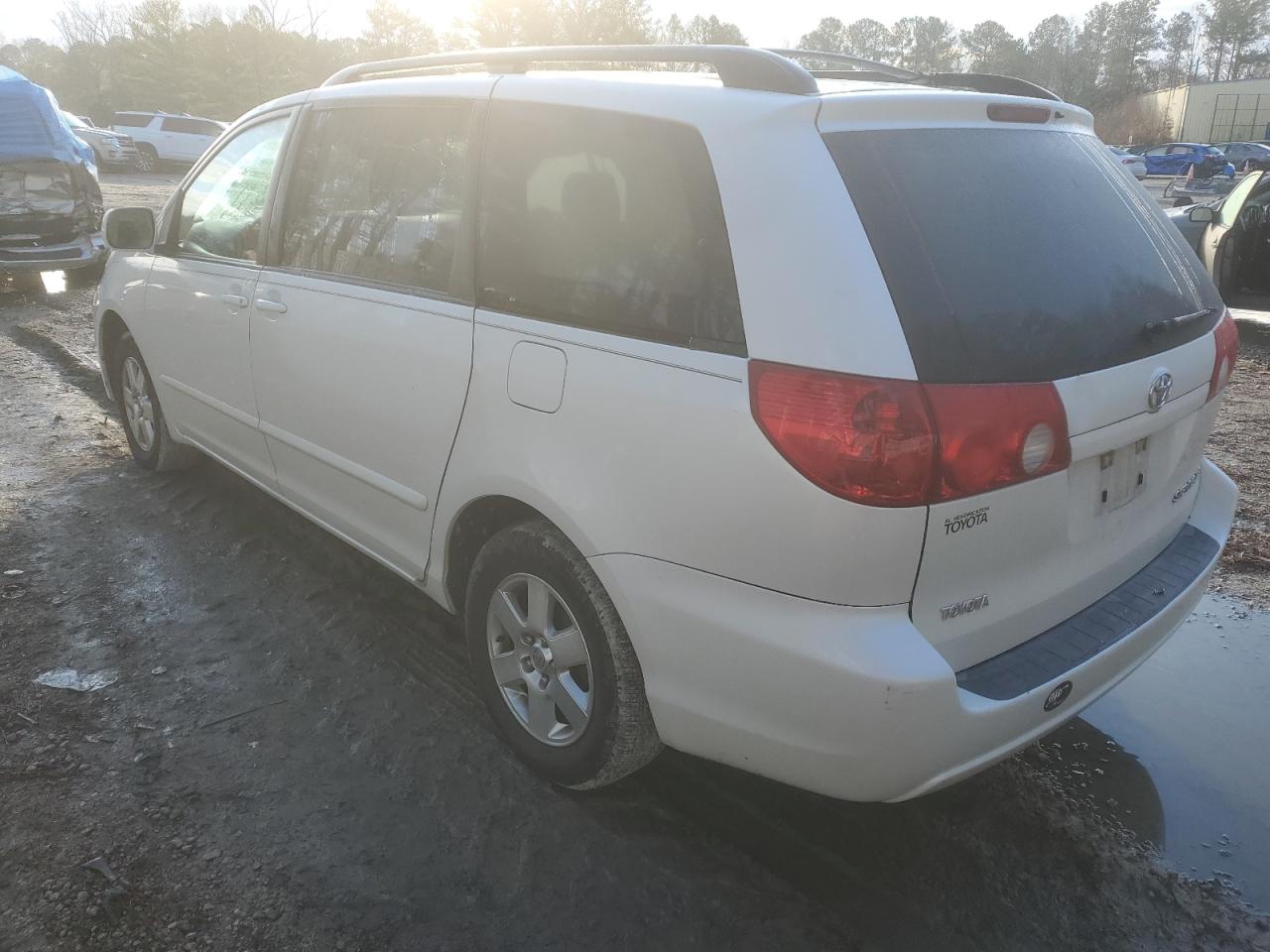 Изображение 2 2006 TOYOTA SIENNA XLE 2006 с VIN 5TDZA22C16S399529