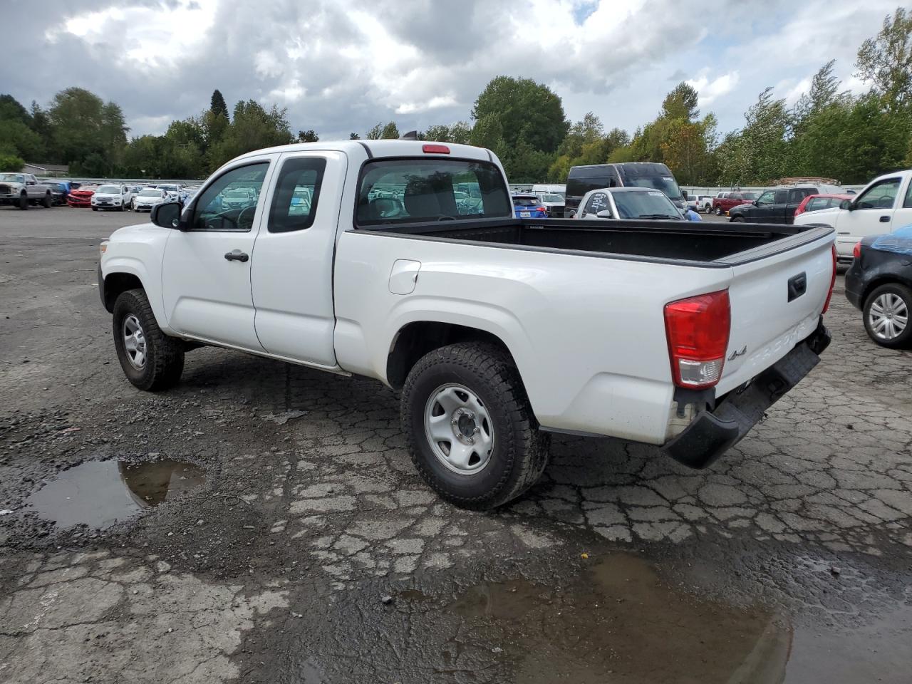 Obraz 2 z 2017 TOYOTA TACOMA ACCESS CAB 2017 z VIN 5TFSX5EN6HX051365
