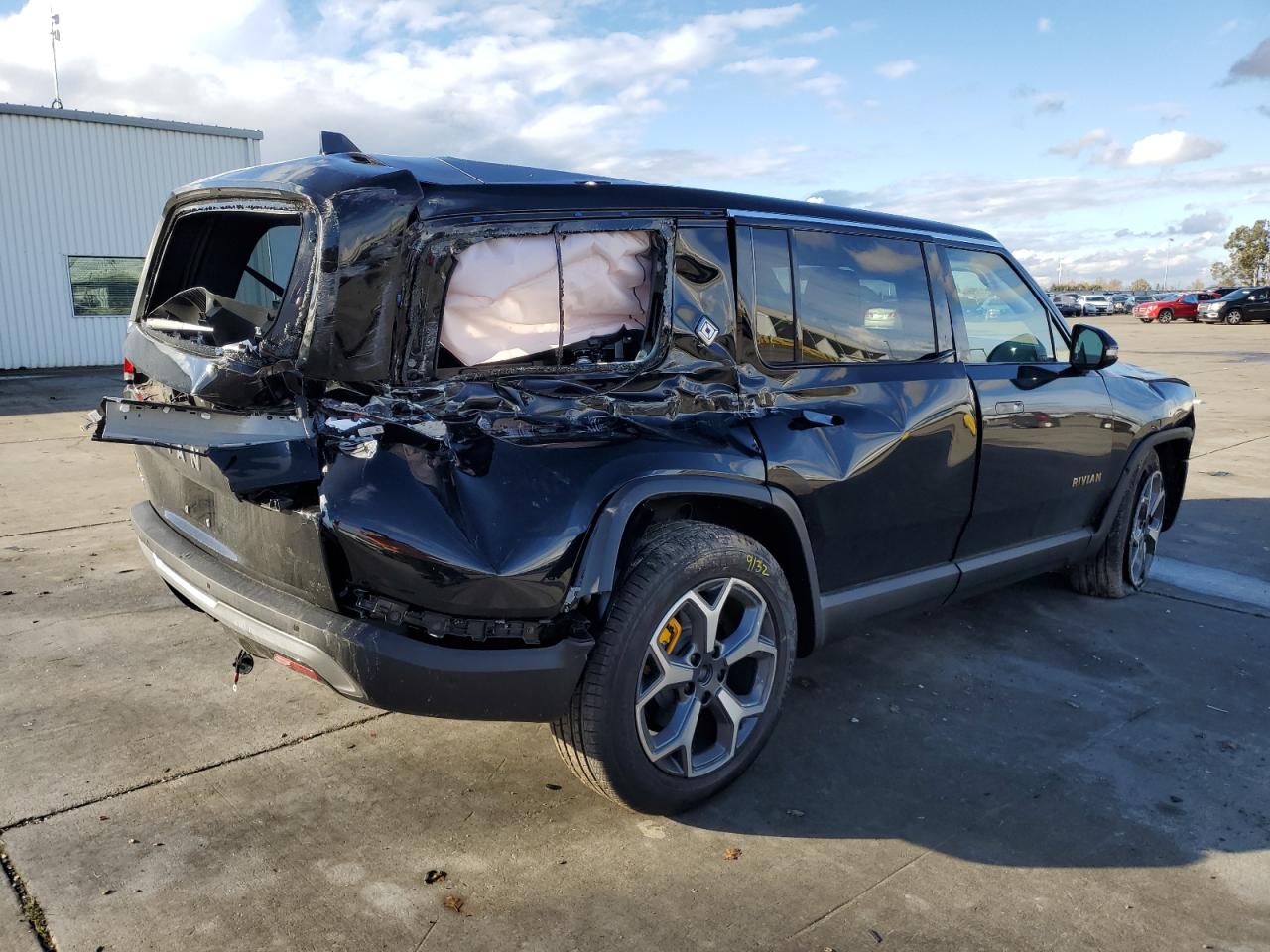 Image 3 of 2023 RIVIAN R1S ADVENTURE 2023 with VIN 7PDSGABAXPN024487