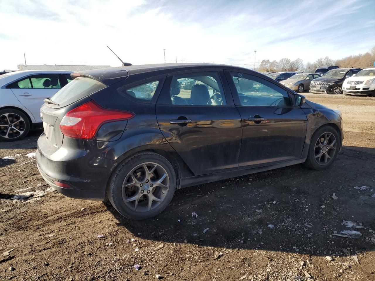 Image 3 of 2013 FORD FOCUS SE 2013 with VIN 1FADP3K29DL114828