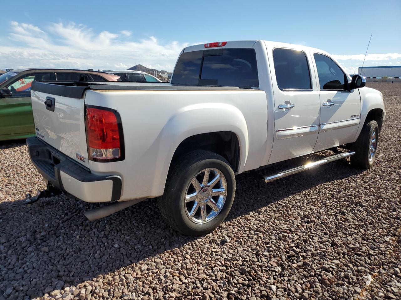 Obraz 3 z 2011 GMC SIERRA K1500 DENALI 2011 z VIN 3GTP2XE20BG146151