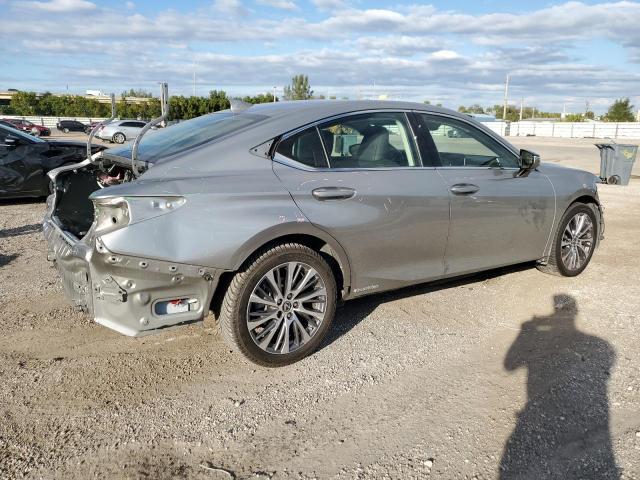 Image 3 of 2019 LEXUS ES 300H 2019 with VIN JTHB21B16K2023268