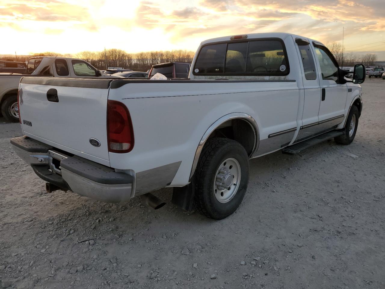 Image 3 of 1999 FORD F350 SRW SUPER DUTY 1999 with VIN 1FTSX30F7XEA06742