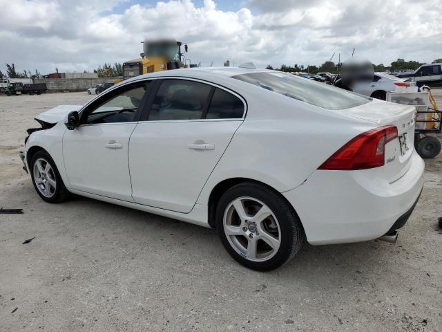 Image 2 of 2013 VOLVO S60 T5 2013 with VIN YV1612FS4D2210858