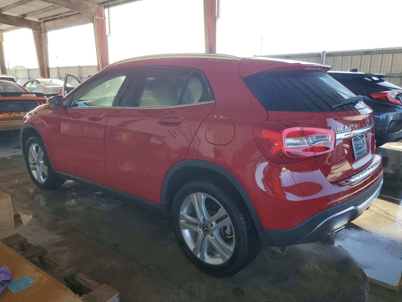 Изображение 2 2020 MERCEDES-BENZ GLA 250 2020 с VIN WDCTG4EB7LU025852