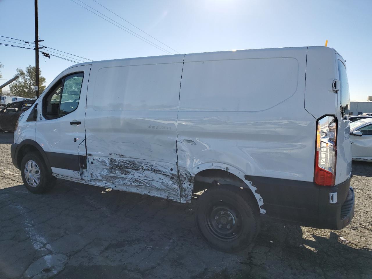 Изображение 2 2023 FORD TRANSIT T-250 2023 с VIN 1FTBR1Y83PKA77832