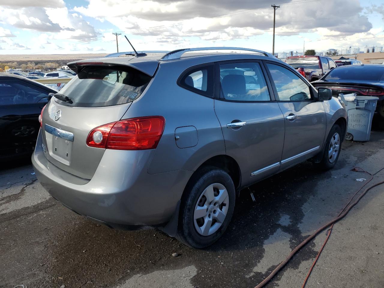 Image 3 of 2014 NISSAN ROGUE SELECT S 2014 with VIN JN8AS5MT7EW612401
