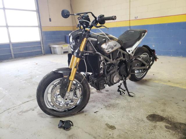 Image 2 of 2023 INDIAN MOTORCYCLE CO. FTR R CARBON 2023 with VIN 56KRZR225P3009733