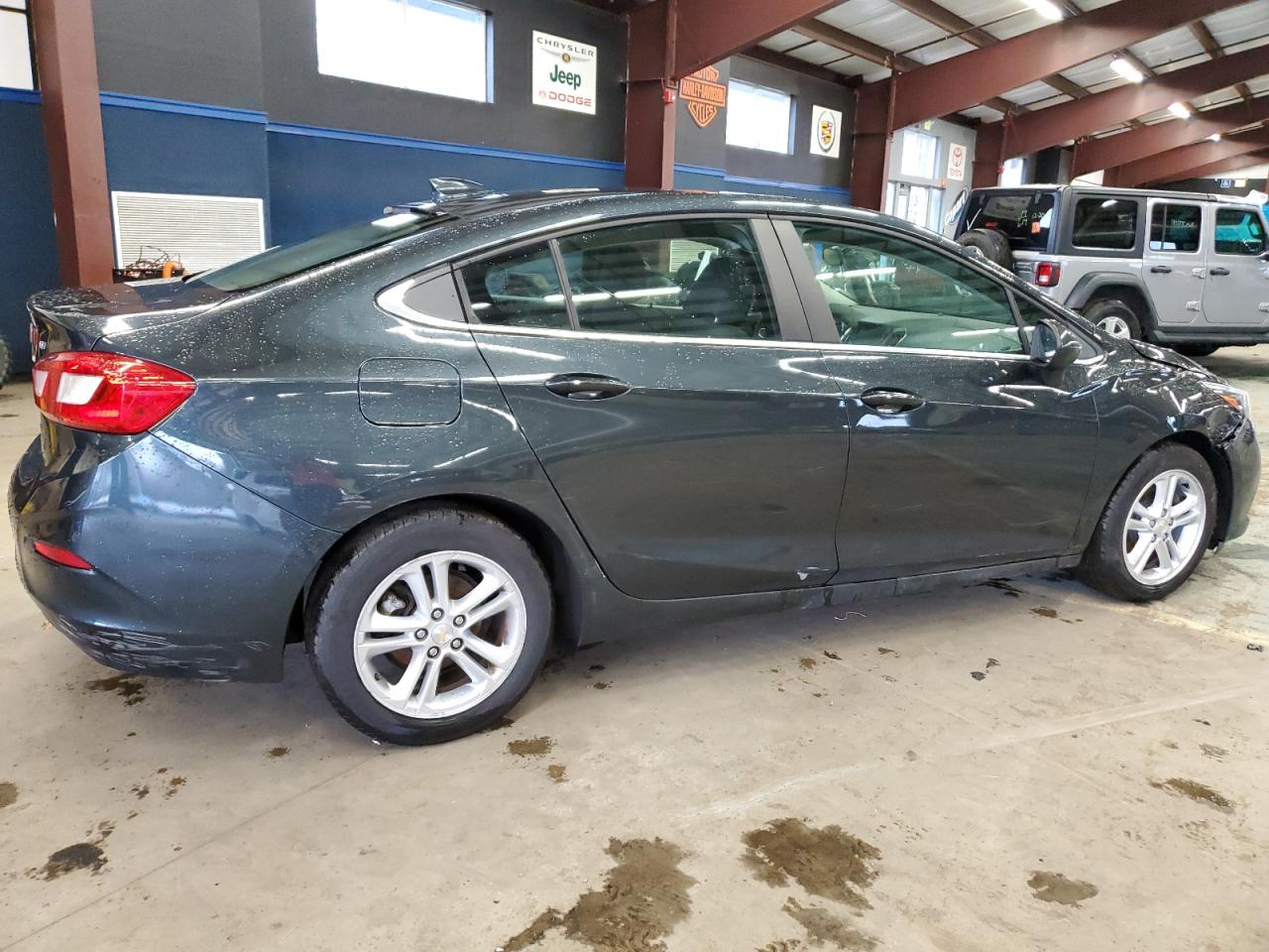 Изображение 3 2017 CHEVROLET CRUZE LT 2017 с VIN 1G1BE5SM1H7210481
