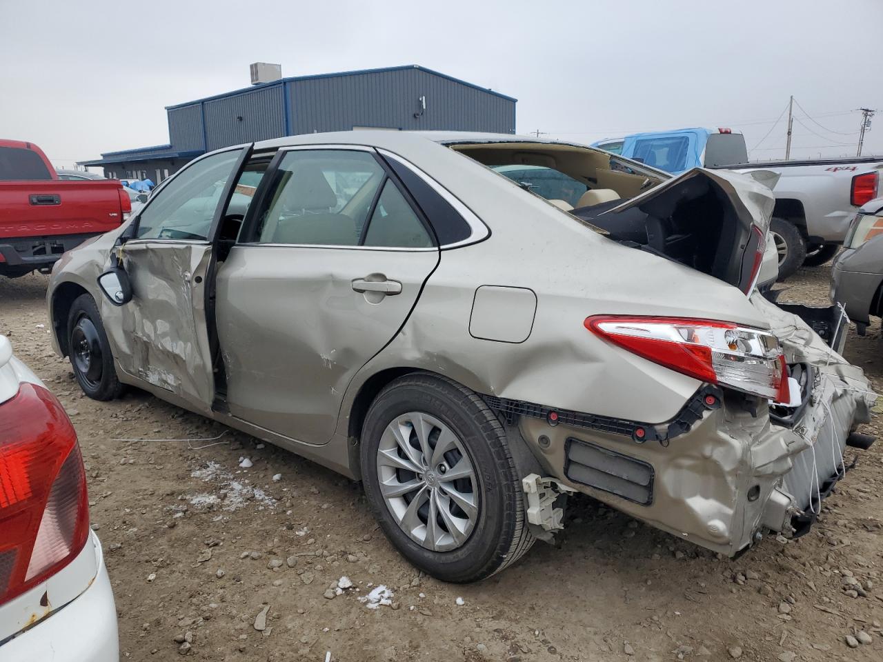 Изображение 2 2016 TOYOTA CAMRY LE 2016 с VIN 4T4BF1FK2GR517827