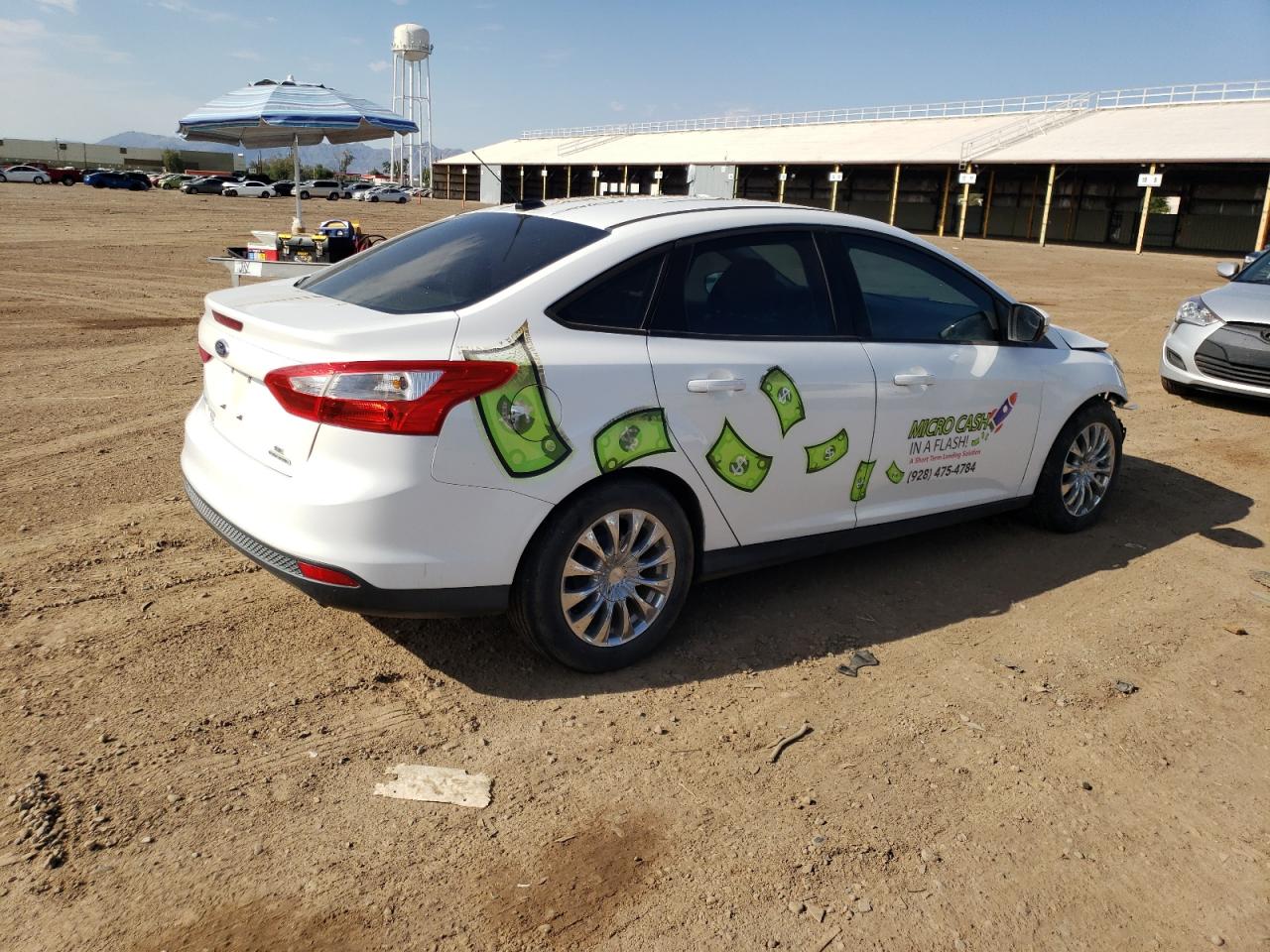 Image 3 of 2014 FORD FOCUS SE 2014 with VIN 1FADP3F28EL111382