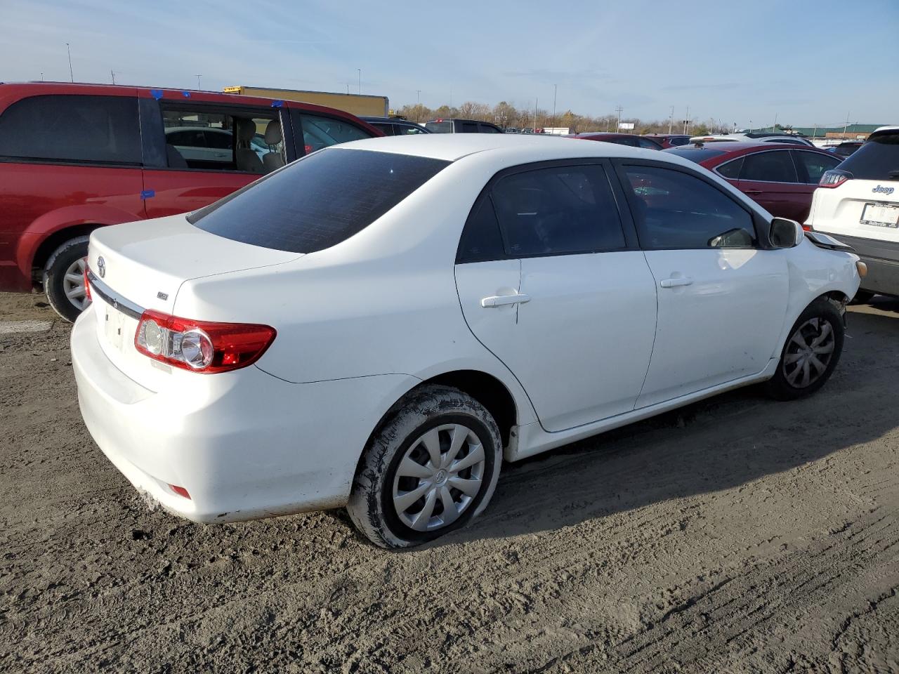 Изображение 3 2011 TOYOTA COROLLA BASE 2011 с VIN 2T1BU4EE3BC651771