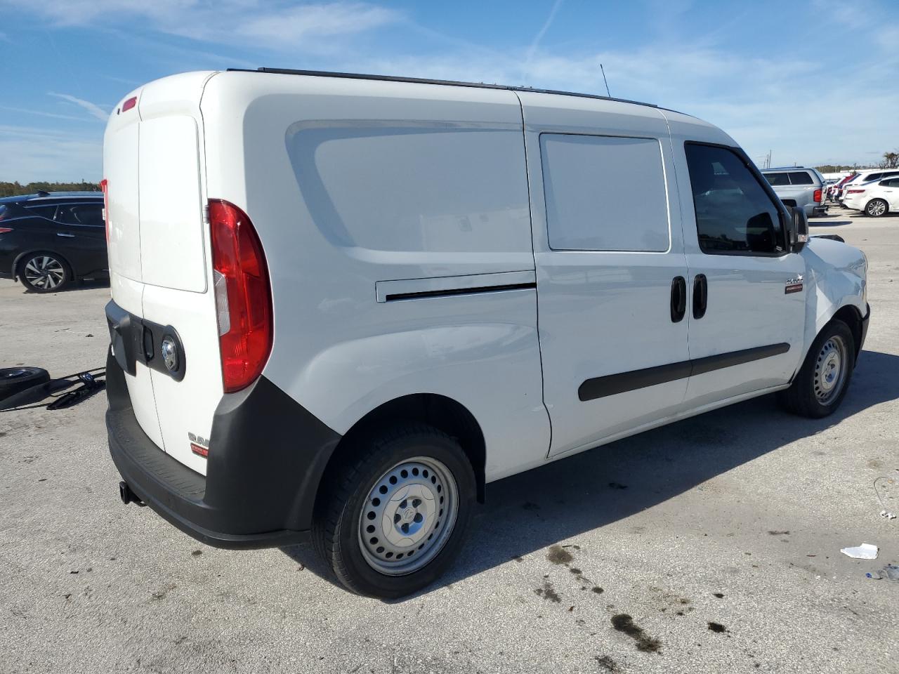 Obraz 3 z 2017 RAM PROMASTER CITY  2017 z VIN ZFBERFAB1H6E75699