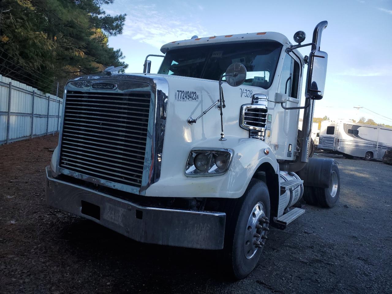 Изображение 2 2018 FREIGHTLINER 122SD  2018 с VIN 3AKJGNDR4JDJV1320