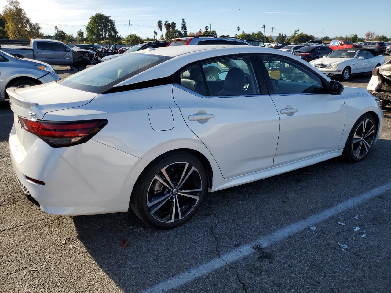 Image 3 of 2021 NISSAN SENTRA SR 2021 with VIN 3N1AB8DV2MY213274