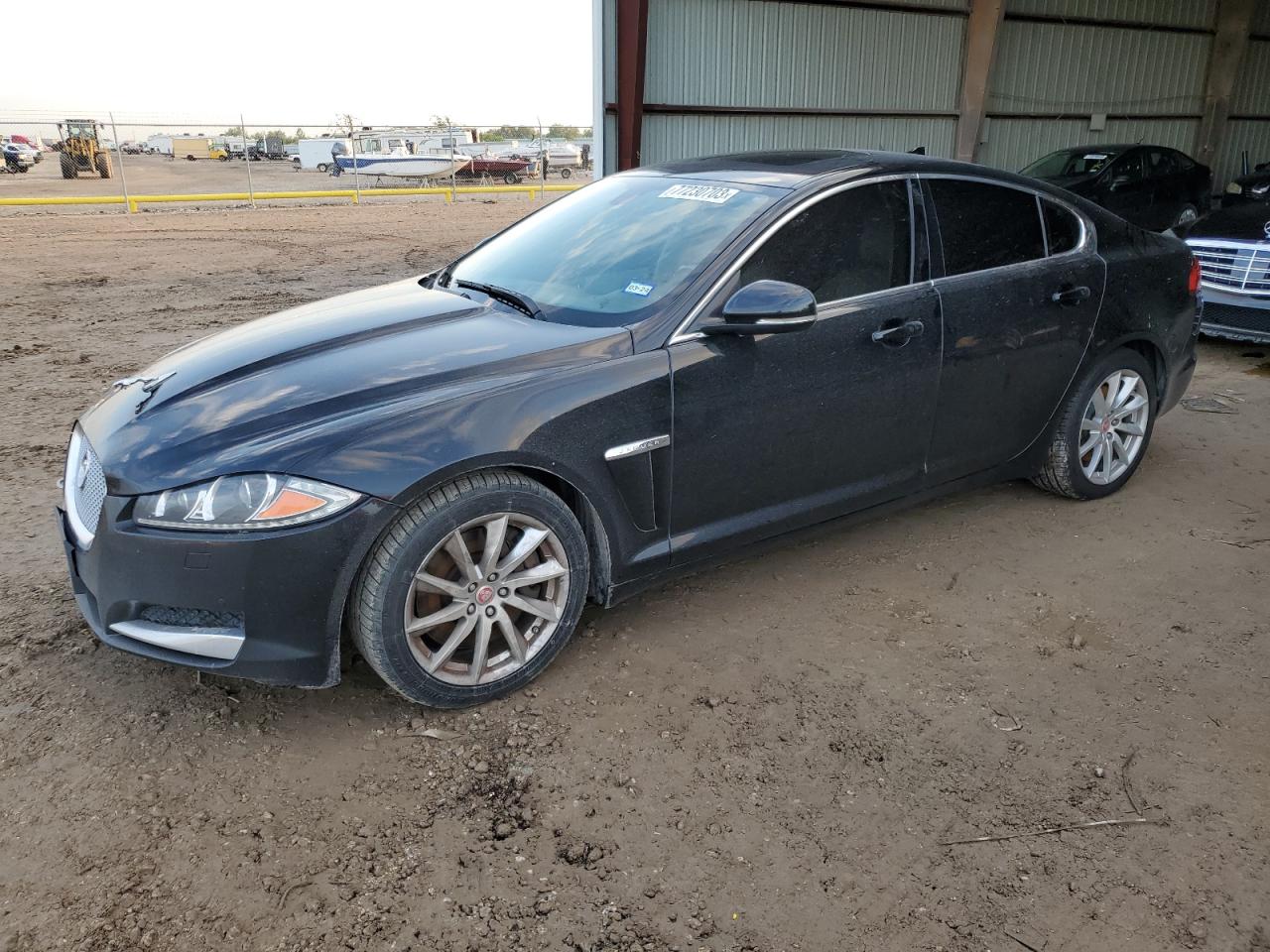 Изображение 2015 JAGUAR XF 2.0T PREMIUM 2015