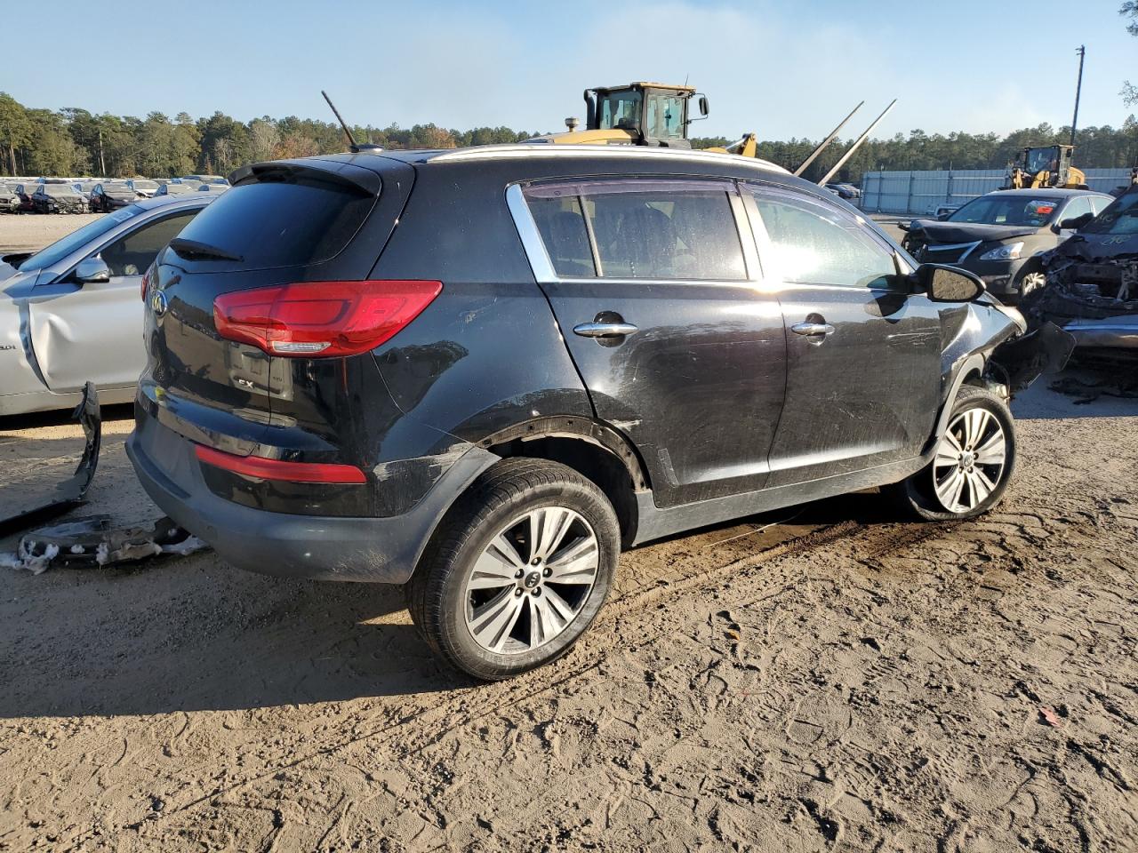 Image 3 of 2016 KIA SPORTAGE EX 2016 with VIN KNDPC3AC0G7869859