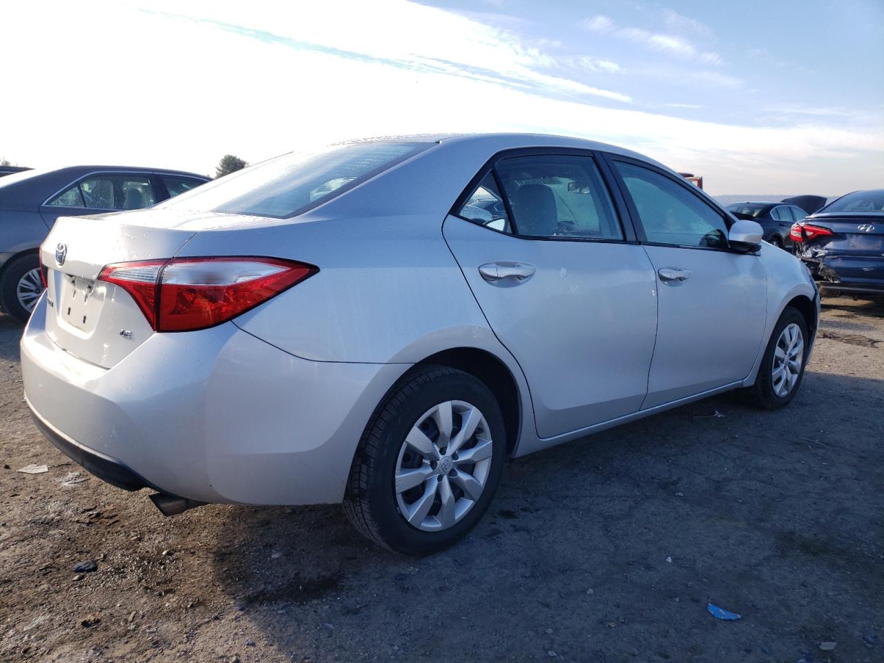 Image 3 of 2014 TOYOTA COROLLA L 2014 with VIN 2T1BURHE8EC173327