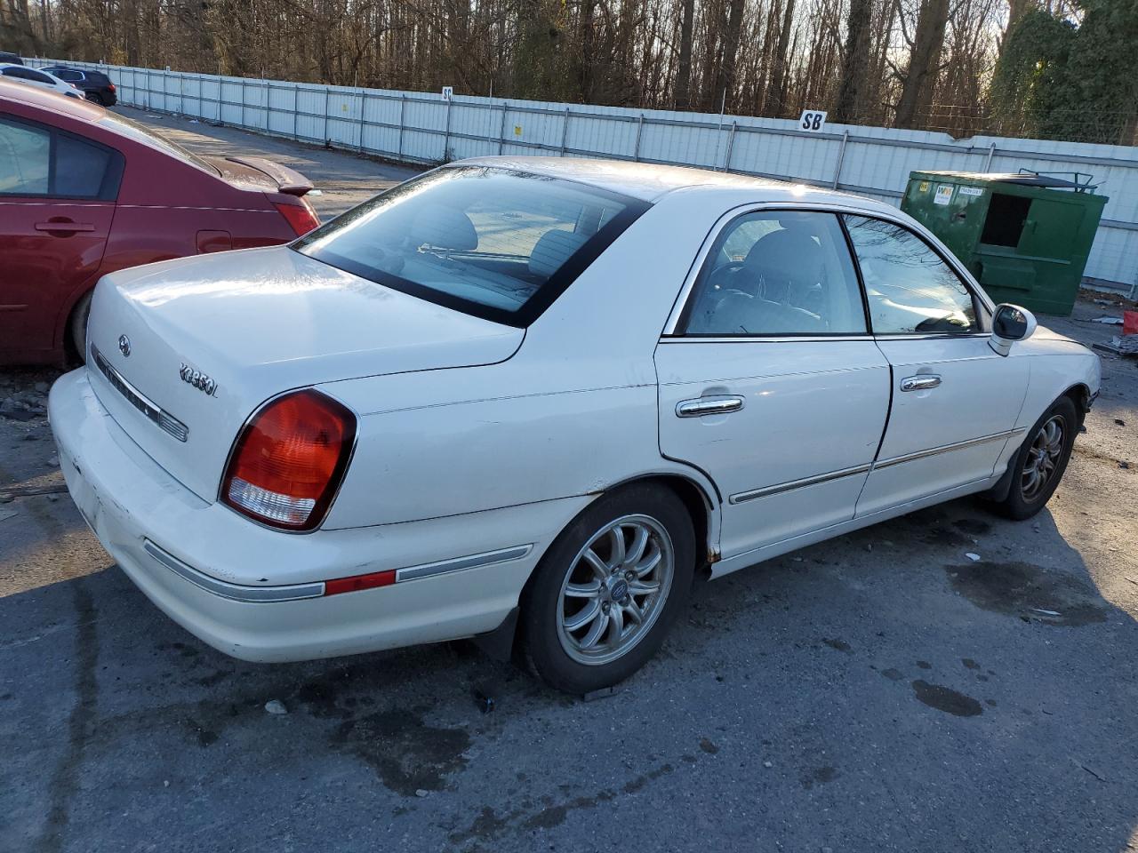 Image 3 of 2002 HYUNDAI XG 350 2002 with VIN KMHFU45E42A172972