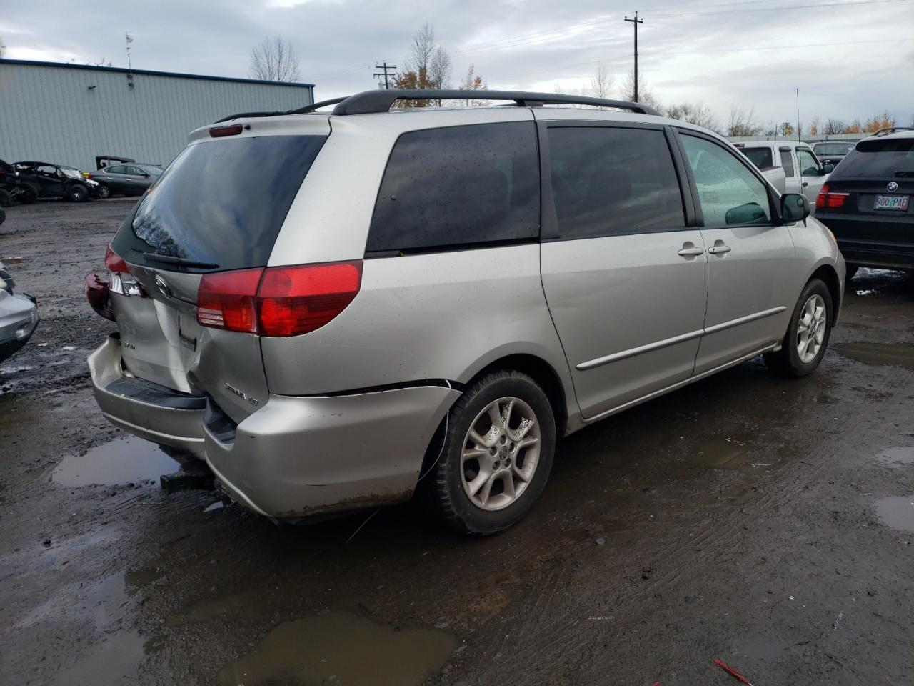 Image 3 of 2004 TOYOTA SIENNA CE 2004 with VIN 5TDZA23C54S129523