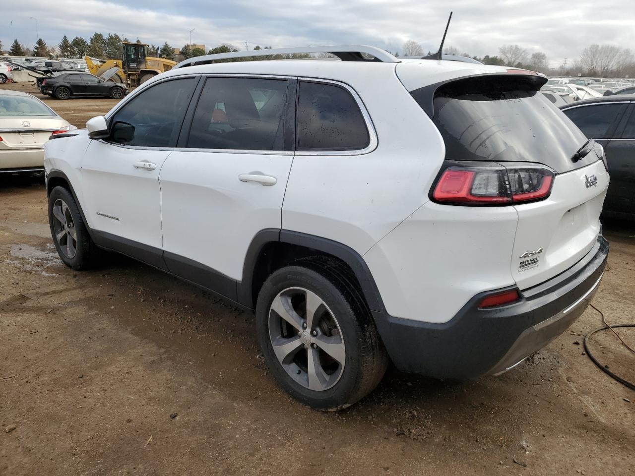 Image 2 of 2019 JEEP CHEROKEE LIMITED 2019 with VIN 1C4PJMDX9KD254215