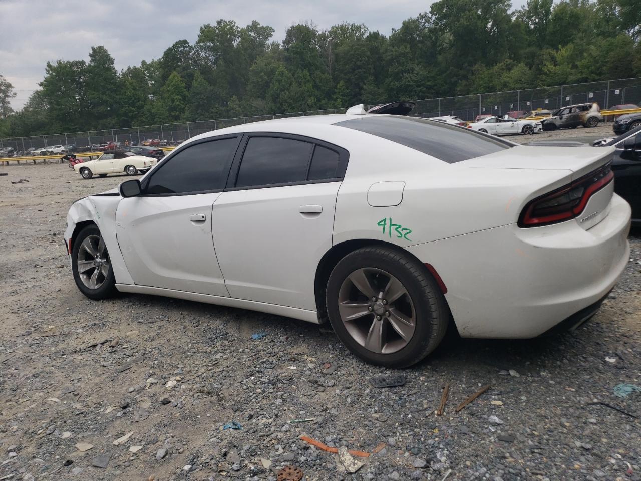 Изображение 2 Dodge Charger Sxt 2015 с VIN 2C3CDXHG1FH862051