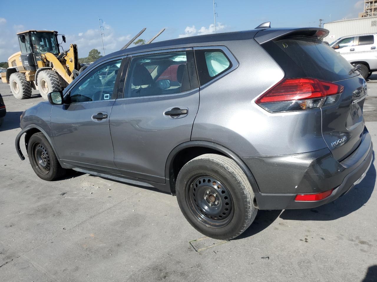 Image 2 of 2017 NISSAN ROGUE S 2017 with VIN JN8AT2MT1HW130524