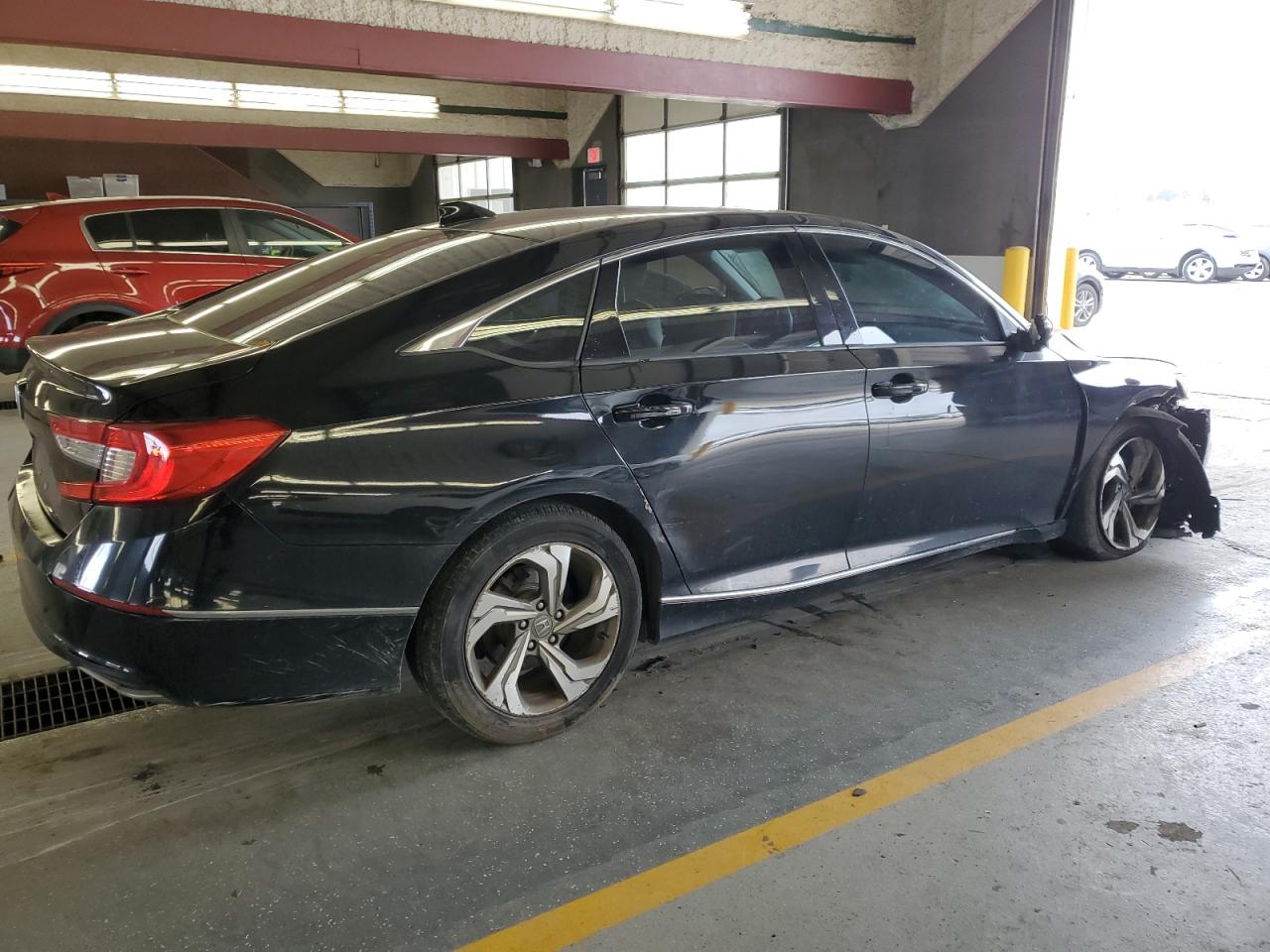 Изображение 3 2018 HONDA ACCORD EX 2018 с VIN 1HGCV1F40JA232724