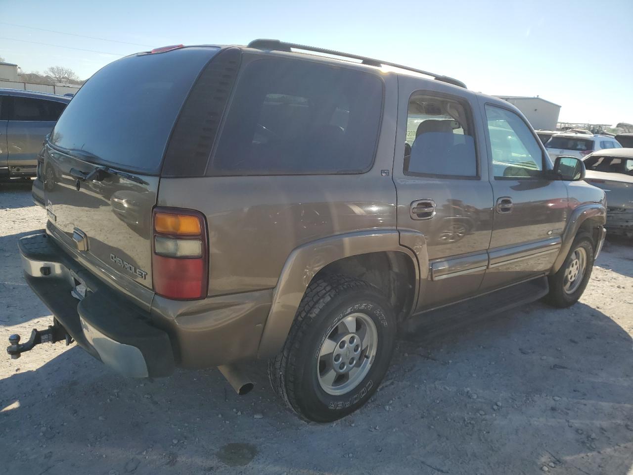 Изображение 3 2003 CHEVROLET TAHOE C1500 2003 с VIN 1GNEC13ZX3J321501