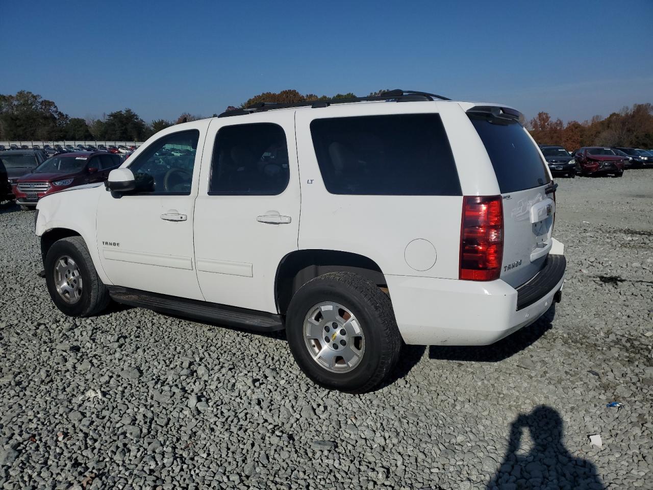 Image 2 of 2013 CHEVROLET TAHOE C1500 LT 2013 with VIN 1GNSCBE09DR334816
