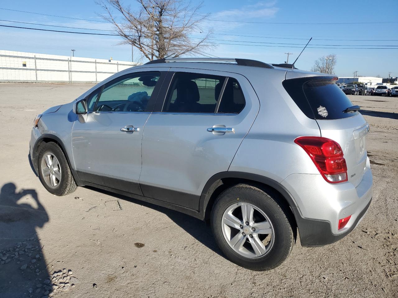 Image 2 of 2020 CHEVROLET TRAX 1LT 2020 with VIN 3GNCJLSBXLL336912