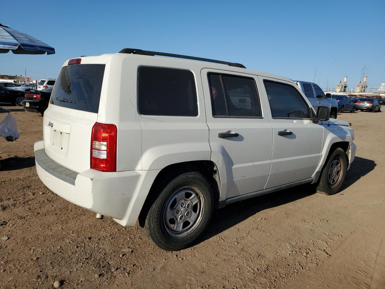 Image 3 of 2007 JEEP PATRIOT SPORT 2007 with VIN 1J8FT28W27D369945