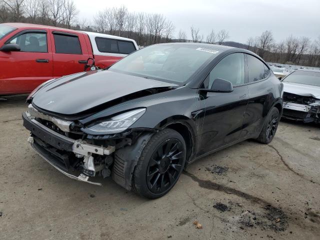 Obraz 1 z 2022 TESLA MODEL Y  2022 z VIN 7SAYGDEE6NF337133