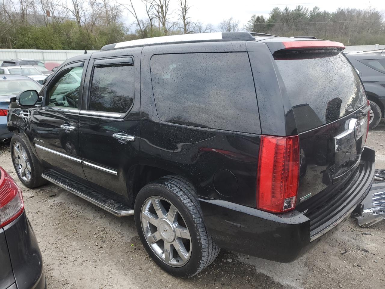 Изображение 2 2010 CADILLAC ESCALADE PREMIUM 2010 с VIN 1GYUKCEF0AR247911