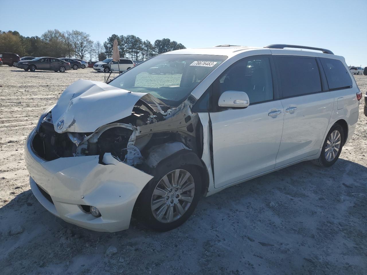 Image 1 of 2016 TOYOTA SIENNA XLE 2016 with VIN 5TDYK3DC9GS741595