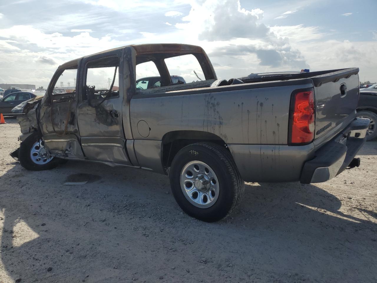 Изображение 2 2007 CHEVROLET SILVERADO C1500 CLASSIC CREW CAB 2007 с VIN 2GCEC13V871148132