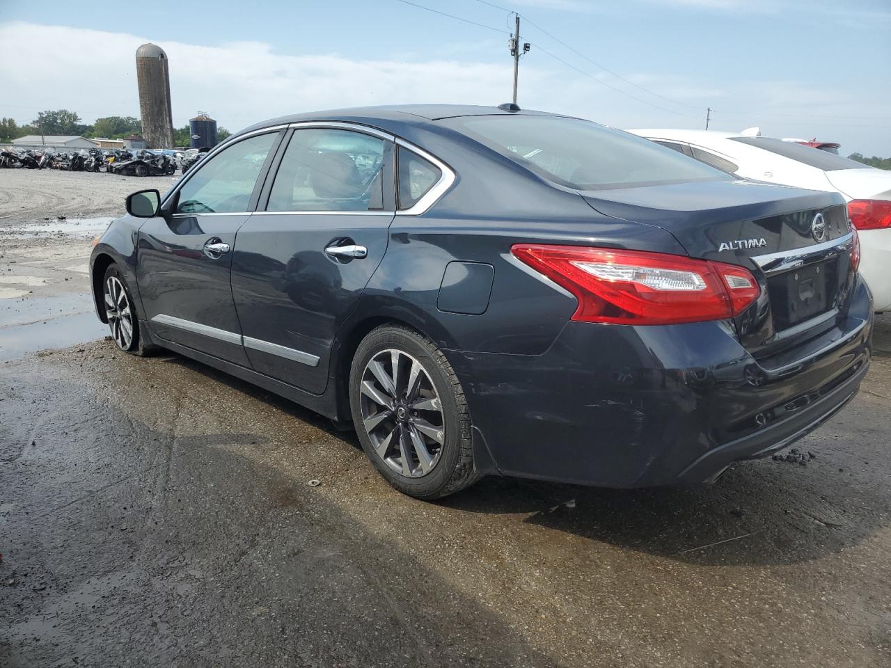 Image 2 of 2016 NISSAN ALTIMA 2.5 2016 with VIN 1N4AL3APXGC139432