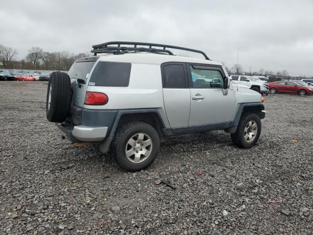 Изображение 3 2007 TOYOTA FJ CRUISER  2007 с VIN JTEBU11F070099611