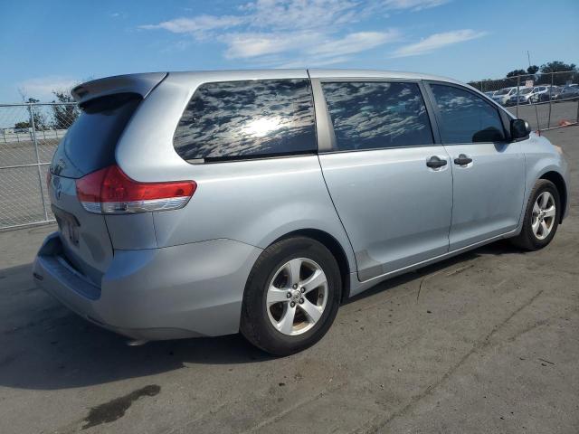 Image 3 of 2014 TOYOTA SIENNA  2014 with VIN 5TDZK3DC4ES521783