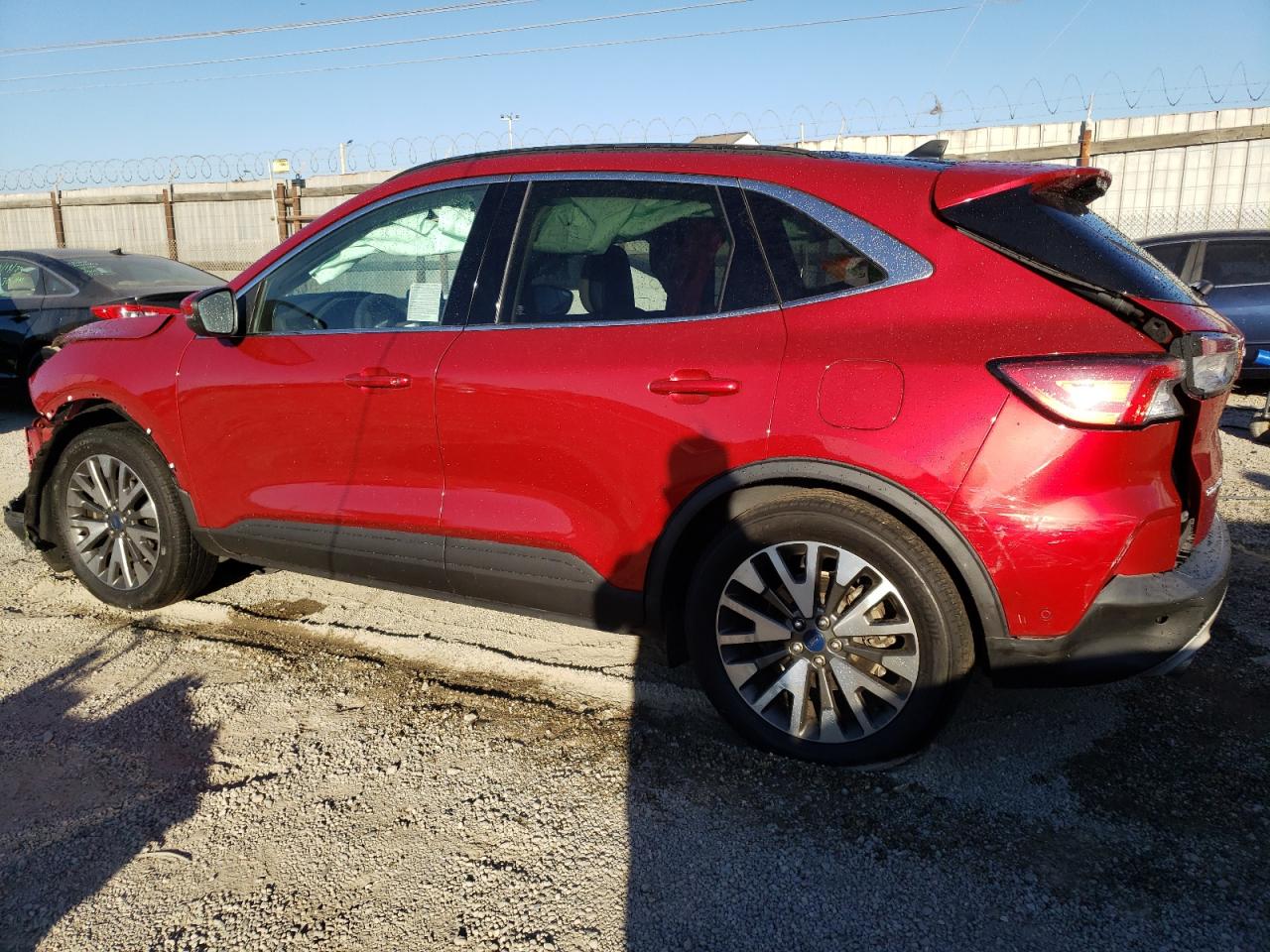 Image 2 of 2020 FORD ESCAPE TITANIUM 2020 with VIN 1FMCU9J99LUB09536