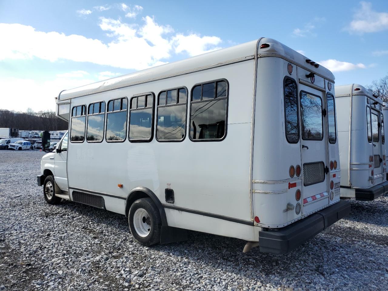 Image 2 of 2014 FORD ECONOLINE E450 SUPER DUTY CUTAWAY VAN 2014 with VIN 1FDFE4FS9EDA91745