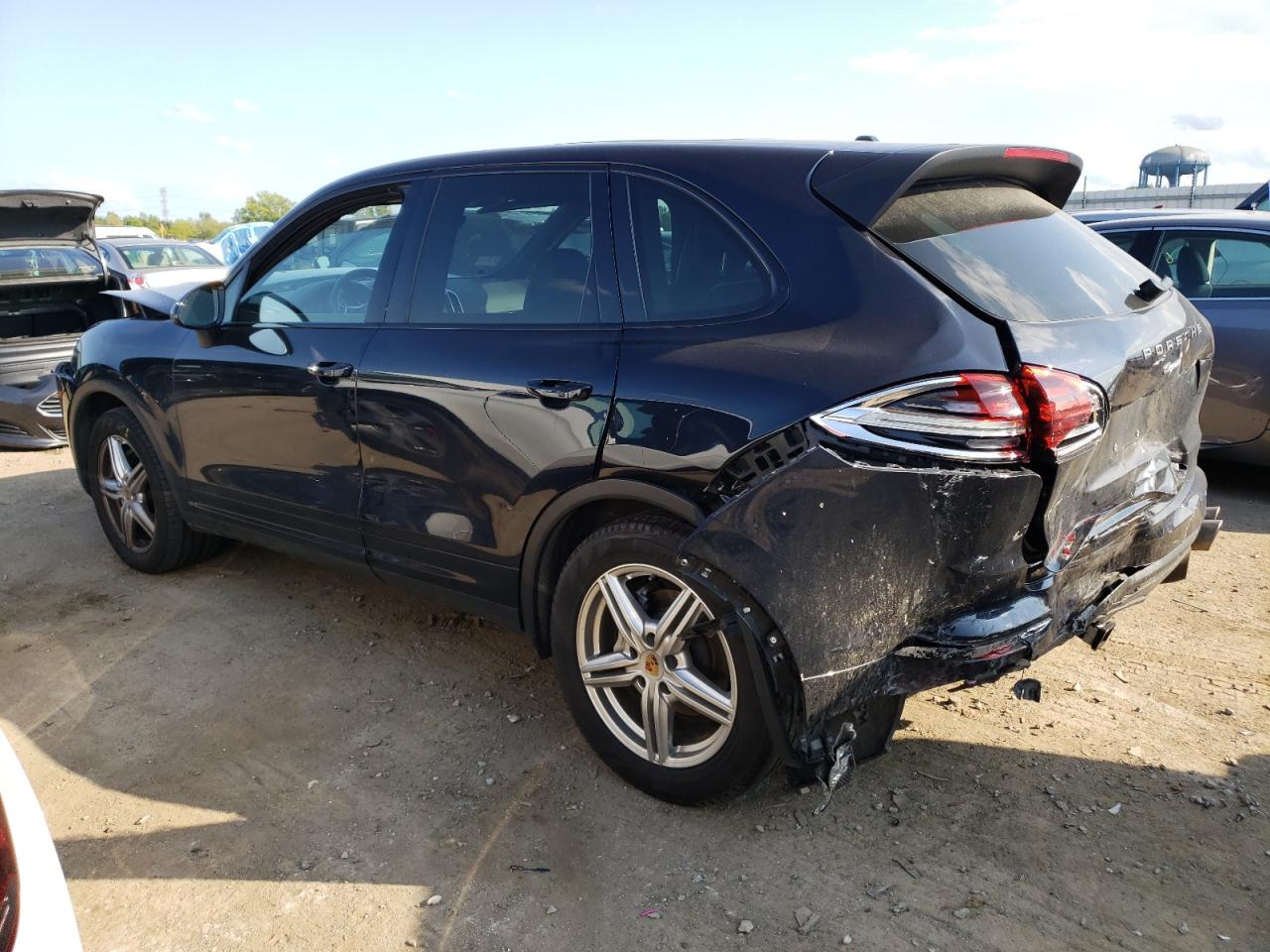 Изображение 2 2016 PORSCHE CAYENNE S 2016 с VIN WP1AB2A24GLA96037