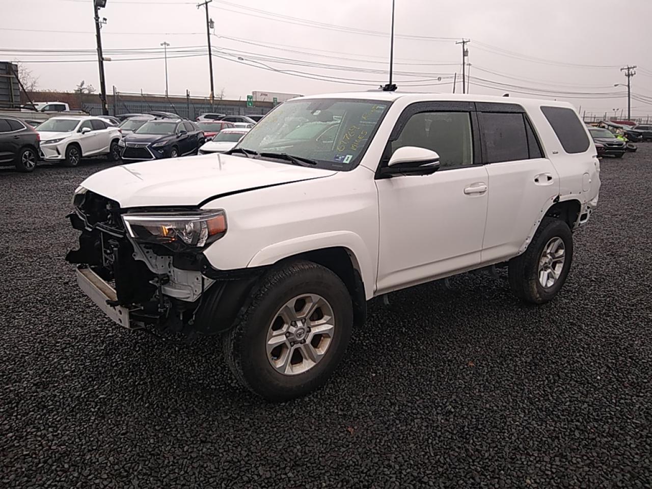 Изображение 1 2018 TOYOTA 4RUNNER SR5/SR5 PREMIUM 2018 с VIN JTEBU5JR7J5579687