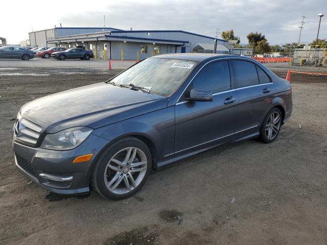 Image 1 of 2013 MERCEDES-BENZ C 250 2013 with VIN WDDGF4HBXDA833336