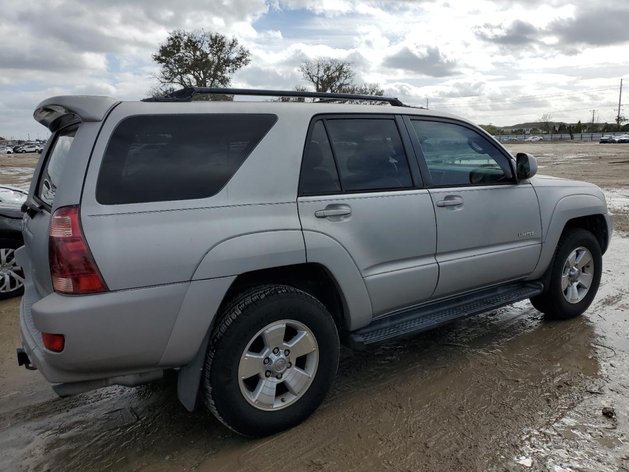 Image 3 of 2005 TOYOTA 4RUNNER LIMITED 2005 with VIN JTEZT17R350020920
