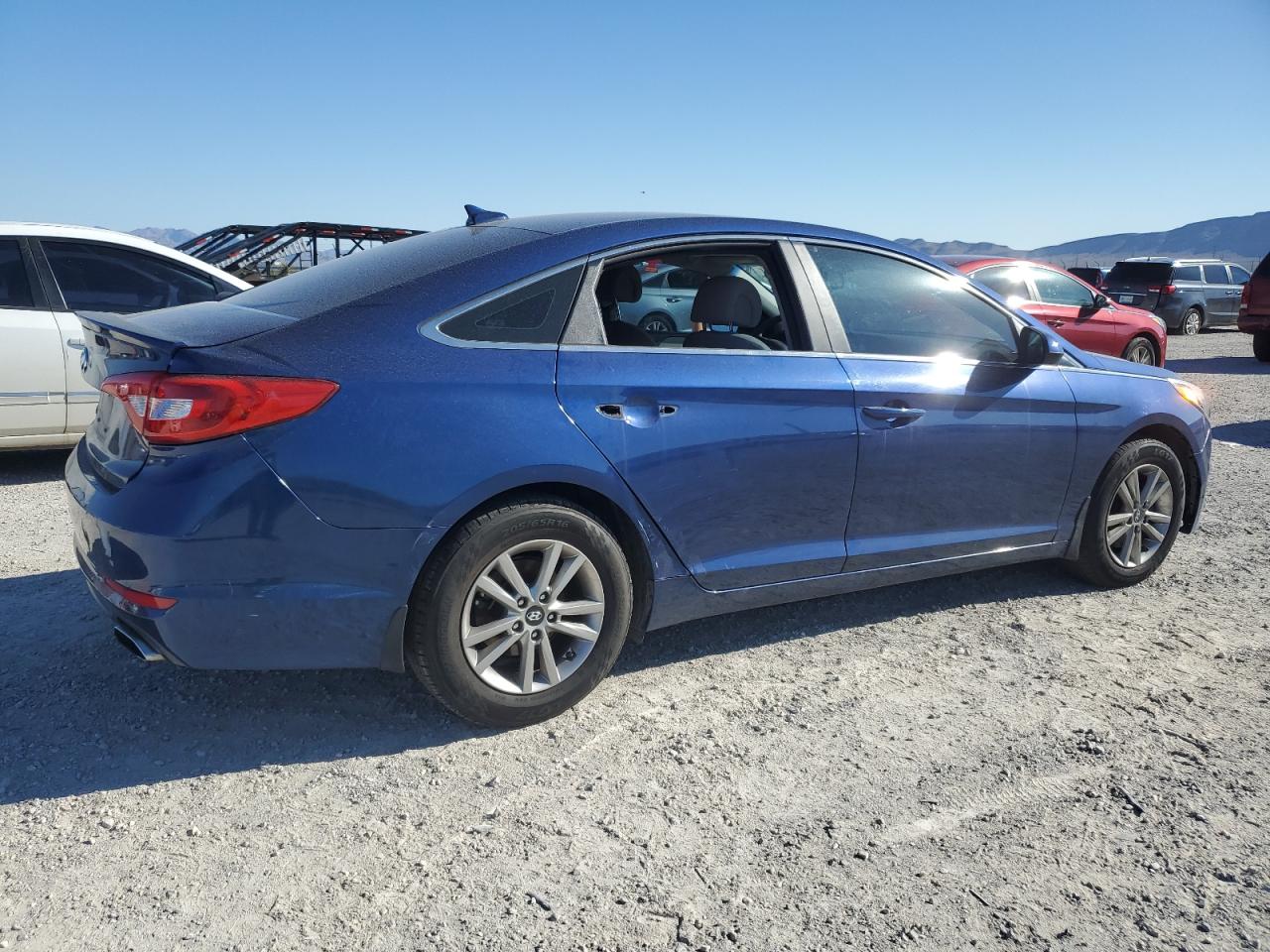 Obraz 3 z 2015 HYUNDAI SONATA SE 2015 z VIN 5NPE24AF2FH168454