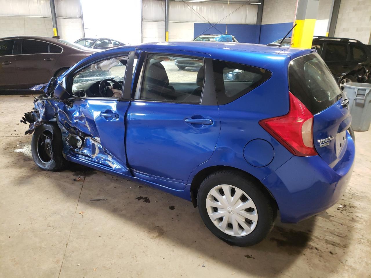 Obraz 2 z 2016 NISSAN VERSA NOTE S 2016 z VIN 3N1CE2CP5GL398163
