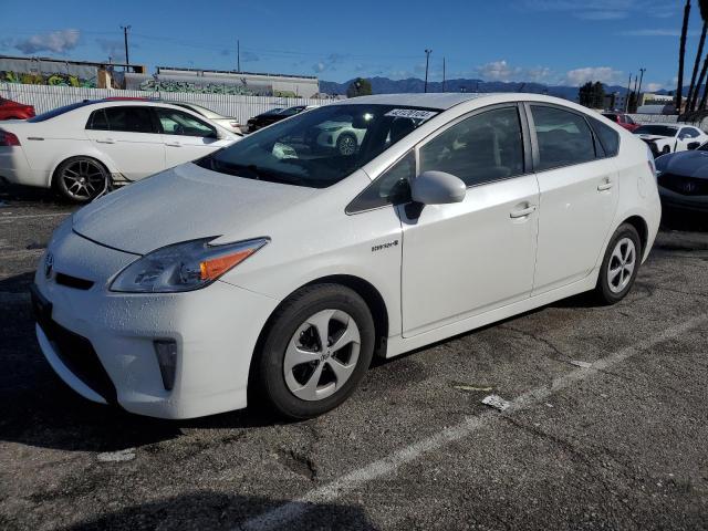 Image 1 of 2015 TOYOTA PRIUS  2015 with VIN JTDKN3DU3F1895656
