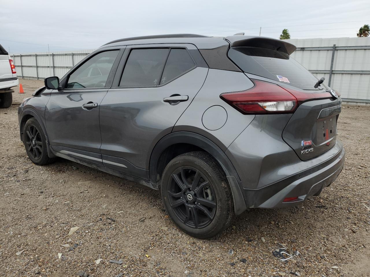 Obraz 2 z 2021 NISSAN KICKS SR 2021 z VIN 3N1CP5DV7ML516525